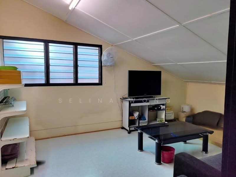 Banglo Komersial untuk Dijual di Bukit Merah (Lahat) - Selina Wong - Living Room - PropertyGuru.com.my