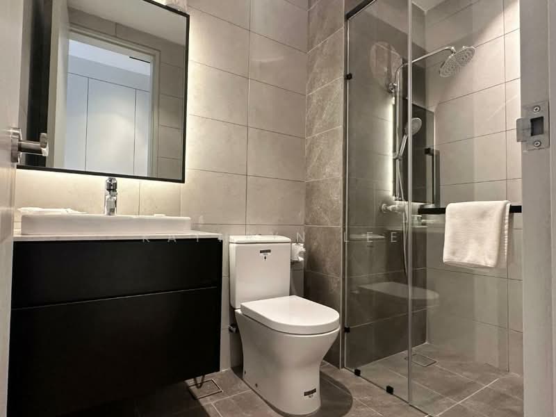 Service Residence for Sale at The Park Sky Residence - Kathryn Lee - Bathroom - PropertyGuru.com.my