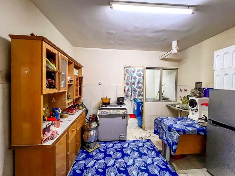 Condominium for Sale at Magna Ville - Ashraf Azwan - Kitchen - PropertyGuru.com.my