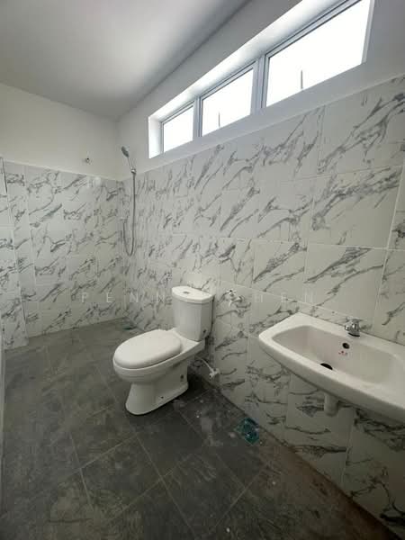 1-storey Terraced House for Sale in Ipoh (Perak) - PENNY CHEN - Bathroom - PropertyGuru.com.my