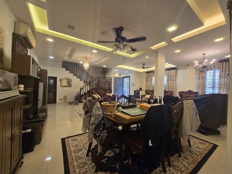 Rumah Teres 2.5-Tingkat untuk Dijual di Shah Alam (Selangor) - Jin Ooi - Living Room - PropertyGuru.com.my