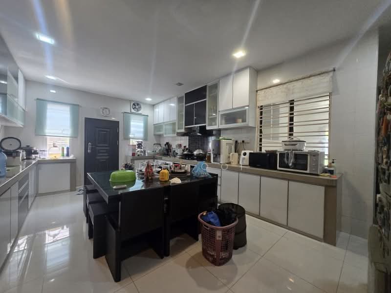 Rumah Teres 2.5-Tingkat untuk Dijual di Shah Alam (Selangor) - Jin Ooi - Kitchen - PropertyGuru.com.my