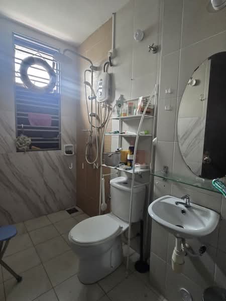 Rumah Teres 2.5-Tingkat untuk Dijual di Shah Alam (Selangor) - Jin Ooi - Bathroom - PropertyGuru.com.my