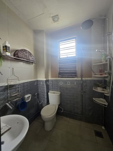 Rumah Teres 2.5-Tingkat untuk Dijual di Shah Alam (Selangor) - Jin Ooi - Bathroom - PropertyGuru.com.my
