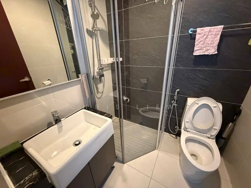 Condominium for Rent at Royal Strand @ Country Garden Danga Bay - Chris Liew - Bathroom - PropertyGuru.com.my