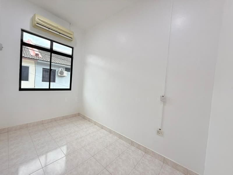 2-storey Terraced House for Sale in Mutiara Rini (Skudai) - Kelly Chen - Interior - PropertyGuru.com.my