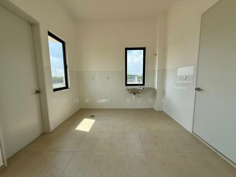 Semi-Detached House for Sale in Sungai Buloh (Selangor) - Ashraf Azwan - Kitchen - PropertyGuru.com.my