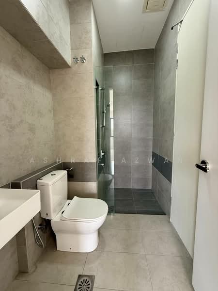 Semi-Detached House for Sale in Sungai Buloh (Selangor) - Ashraf Azwan - Bathroom - PropertyGuru.com.my