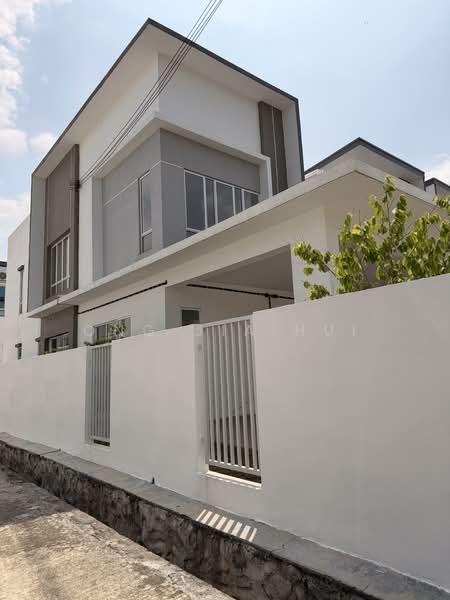 Terraced House for Sale in Bandar Sri Sendayan (Negeri Sembilan) - Ong Jia Hui - Exterior - PropertyGuru.com.my