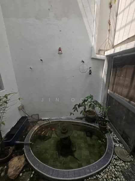 2.5-storey Terraced House for Sale in Subang Jaya (Selangor) - Jin Ooi - Garden - PropertyGuru.com.my