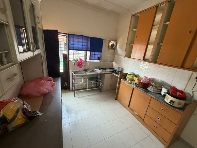 TAMAN DAYA MAJU, Bukit Mertajam untuk Untuk Dijual - RM 468,000, Mac 2026 - Kitchen - PropertyGuru.com.my