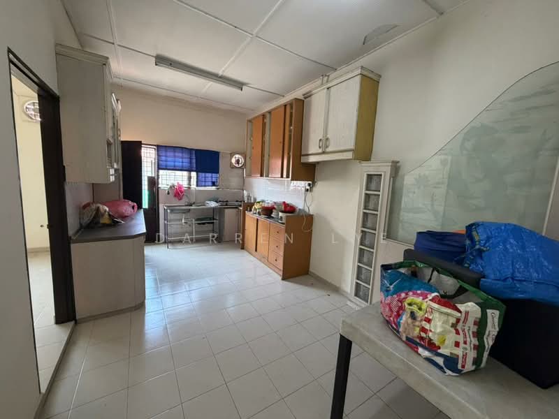 TAMAN DAYA MAJU, Bukit Mertajam untuk Untuk Dijual - RM 468,000, Mac 2026 - Kitchen - PropertyGuru.com.my