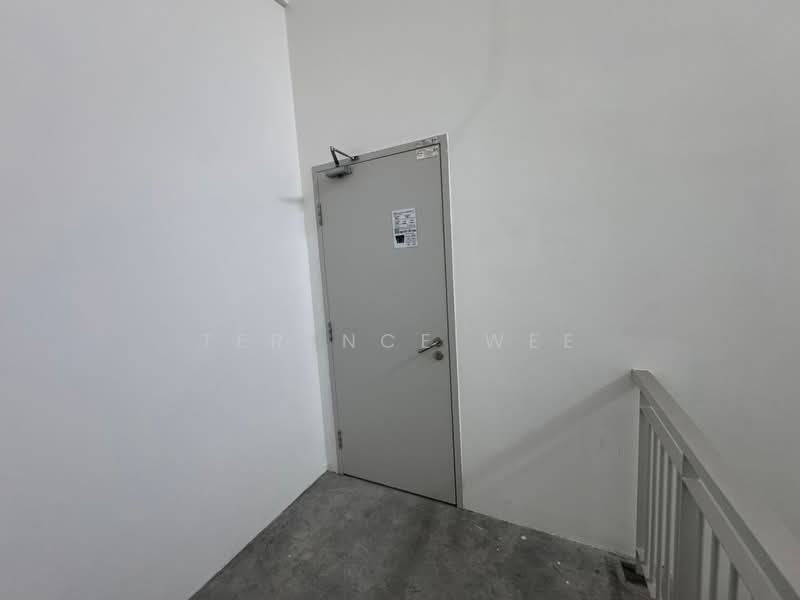 Office for Rent in Bandar Tasik Puteri (Rawang) - Terence Wee - Corridor - PropertyGuru.com.my