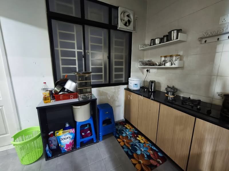 Condominium for Sale at Atmosfera Kondominium - Valerie Venna Hee - Kitchen - PropertyGuru.com.my