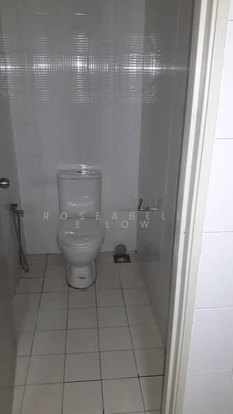 Service Residence for Rent at Domain 3 @ NeoCyber - Roseabelle Low - Bathroom - PropertyGuru.com.my