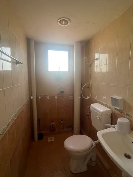 Vista Perdana Apartment untuk Untuk Dijual - RM 280,000, Mac 2026 - Bathroom - PropertyGuru.com.my