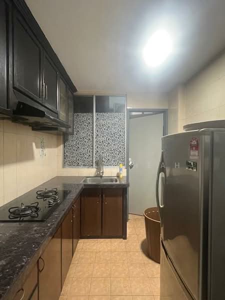 Vista Perdana Apartment untuk Untuk Dijual - RM 280,000, Mac 2026 - Kitchen - PropertyGuru.com.my