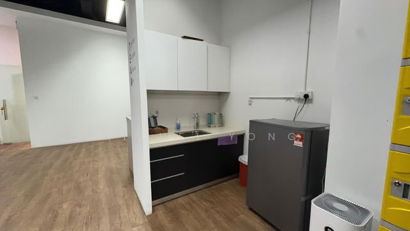 Office for Rent in KL Eco City (Kuala Lumpur) - MICHEL YONG - Kitchen - PropertyGuru.com.my
