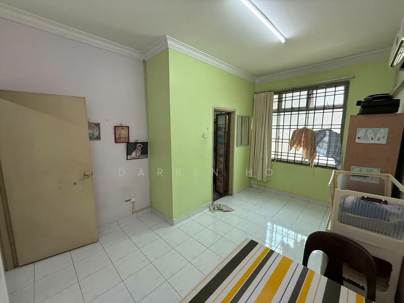 2-storey Terraced House for Sale in Taman Seri Orkid (Skudai) - Darren Ho - Living Room - PropertyGuru.com.my