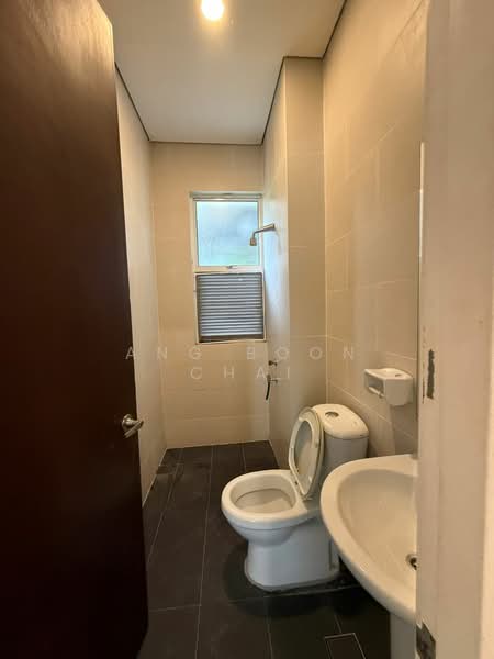 Bungalow for Rent in East Ledang (Iskandar Puteri (Nusajaya)) - Ang Boon Chai - Bathroom - PropertyGuru.com.my