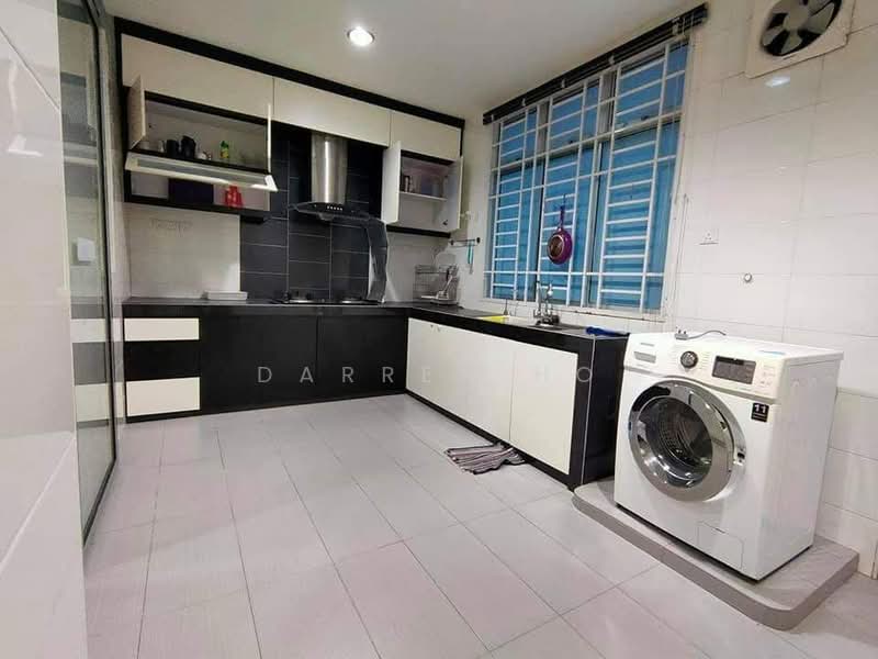 2-storey Terraced House for Sale in Taman Seri Orkid (Skudai) - Darren Ho - Kitchen - PropertyGuru.com.my