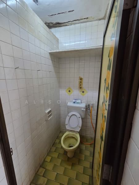 Taman Sri Segambut, 1sty, Kitchen Extended, Facing Empty untuk Untuk Dijual - RM 480,000, Mac 2026 - Bathroom - PropertyGuru.com.my