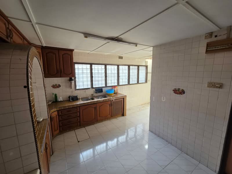 Taman Sri Segambut, 1sty, Kitchen Extended, Facing Empty untuk Untuk Dijual - RM 480,000, Mac 2026 - Kitchen - PropertyGuru.com.my