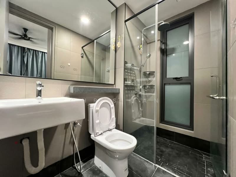 Service Residence for Sale at Bloomsvale Menara Vista Petaling - Chris Tan - Bathroom - PropertyGuru.com.my