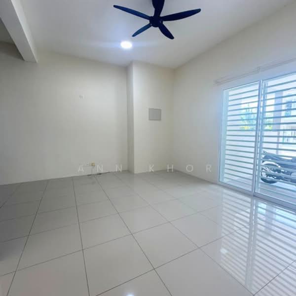 Townhouse for Rent in Seberang Perai (Penang) - Ann Khor - Living Room - PropertyGuru.com.my