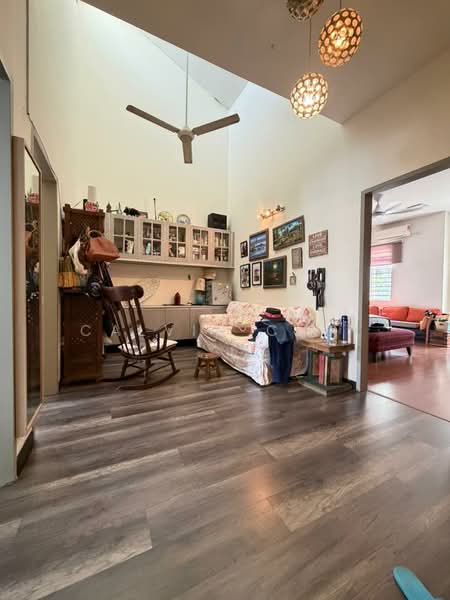 2-storey Terraced House for Sale in Ampang (Selangor) - calvin Chin - Living Room - PropertyGuru.com.my