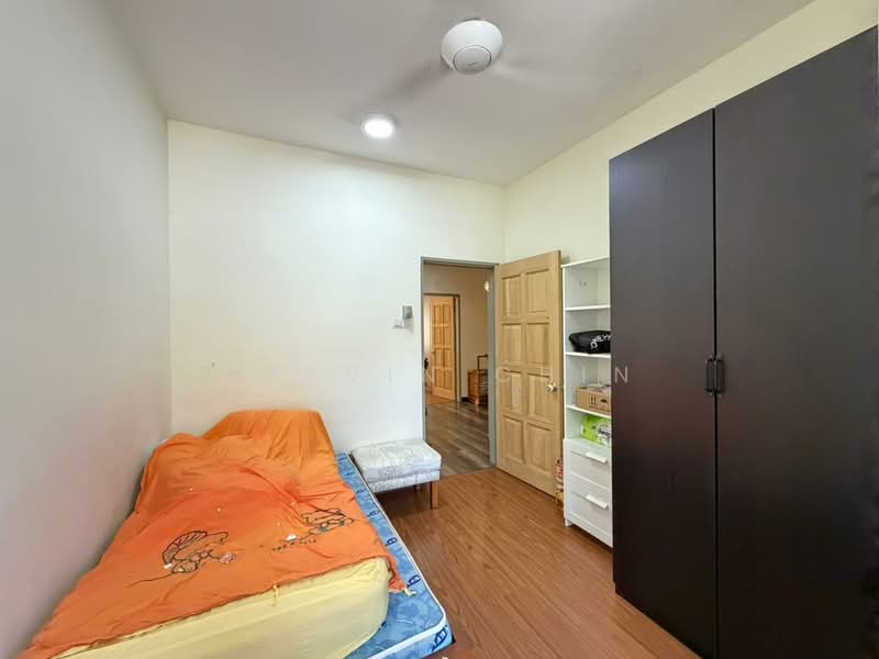 2-storey Terraced House for Sale in Ampang (Selangor) - calvin Chin - Bedroom - PropertyGuru.com.my