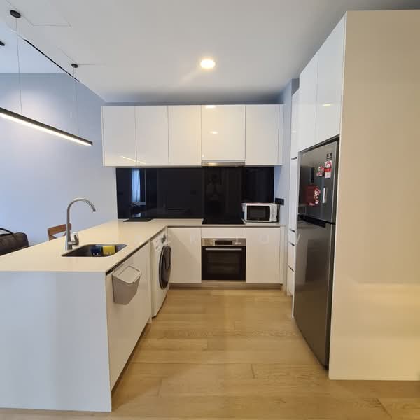 Service Residence for Rent at Star Residences Two - Jack Low - Kitchen - PropertyGuru.com.my