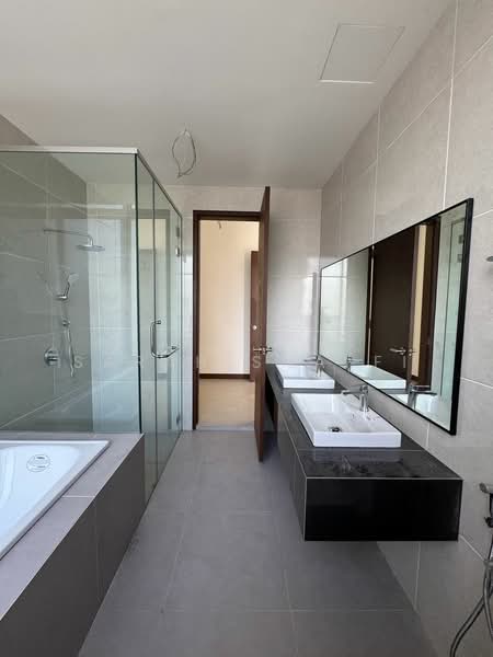 2-storey Terraced House for Sale in Puteri Harbour (Iskandar Puteri (Nusajaya)) - Sarah Shaffi - Bathroom - PropertyGuru.com.my