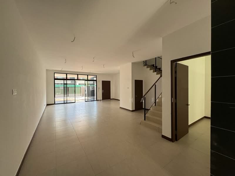 2-storey Terraced House for Sale in Puteri Harbour (Iskandar Puteri (Nusajaya)) - Sarah Shaffi - Living Room - PropertyGuru.com.my