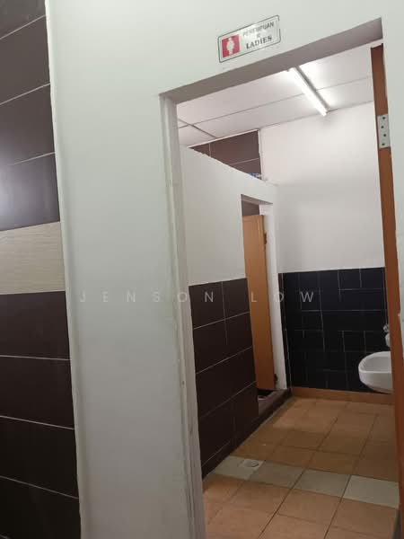 Office for Rent in Rawang (Selangor) - Jenson Low - Bathroom - PropertyGuru.com.my