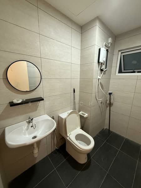 Kediaman Servis untuk Disewa di Residensi Rimbun @ Canopy Hills - Sarah Chee - Bathroom - PropertyGuru.com.my
