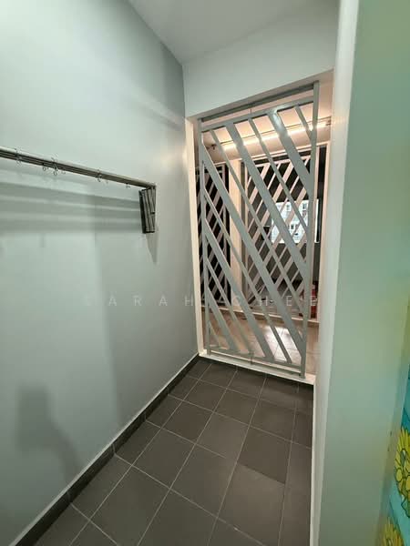 Kediaman Servis untuk Disewa di Residensi Rimbun @ Canopy Hills - Sarah Chee - Corridor - PropertyGuru.com.my