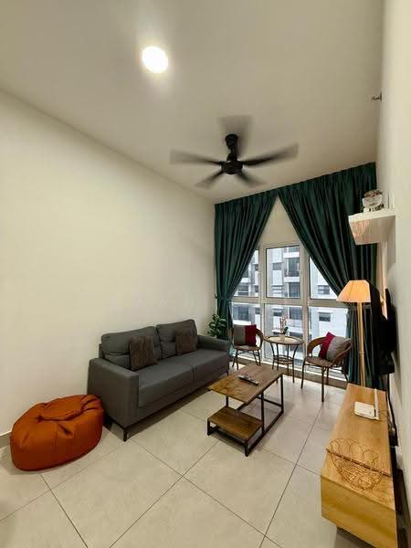 Kediaman Servis untuk Disewa di Residensi Rimbun @ Canopy Hills - Sarah Chee - Living Room - PropertyGuru.com.my