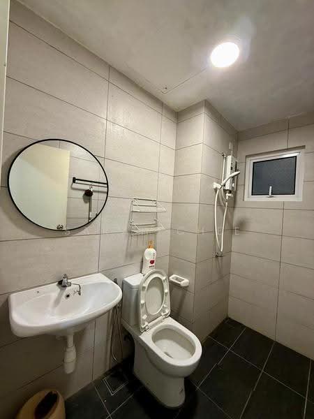 Kediaman Servis untuk Disewa di Residensi Rimbun @ Canopy Hills - Sarah Chee - Bathroom - PropertyGuru.com.my