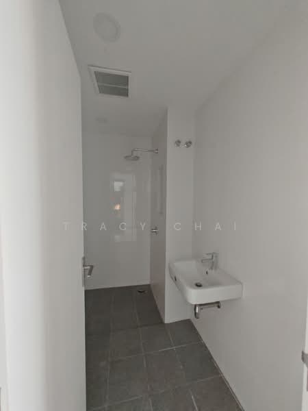 Canary Residence untuk Untuk Dijual - RM 1,200,000, Mac 2026 - Bathroom - PropertyGuru.com.my