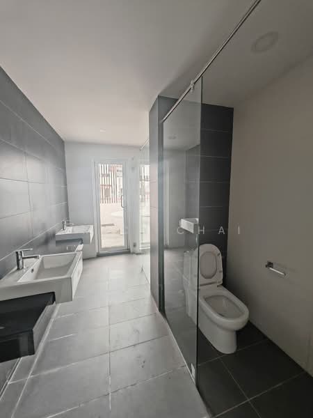 Canary Residence untuk Untuk Dijual - RM 1,200,000, Mac 2026 - Bathroom - PropertyGuru.com.my