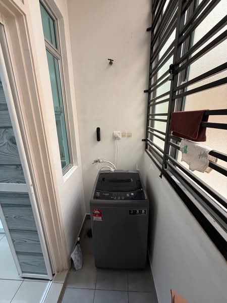 Apartment for Rent at Austin Suites (Permata Austin) - Grace Lau - Balcony - PropertyGuru.com.my
