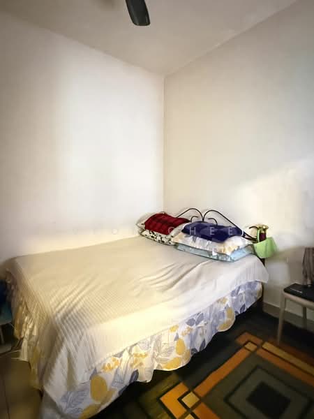 Condominium for Sale at The Edge Residence - Vyon Chee - Bedroom - PropertyGuru.com.my