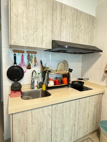 Condominium for Sale at The Edge Residence - Vyon Chee - Kitchen - PropertyGuru.com.my