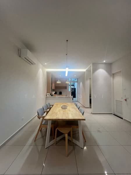 2-storey Terraced House for Sale in Taman Mount Austin (Tebrau) - Tan Bing Yi - Dining Room - PropertyGuru.com.my