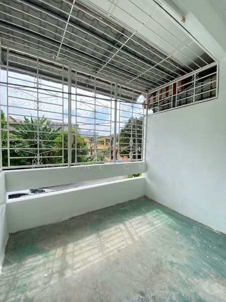 2-storey Terraced House for Sale in Jinjang (Kuala Lumpur) - Elaine Cheah - Balcony - PropertyGuru.com.my