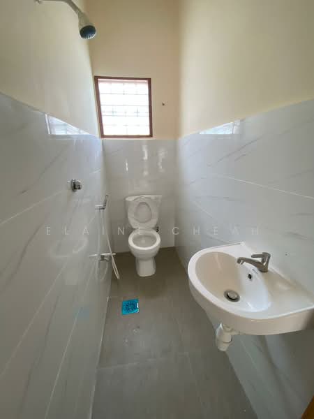 2-storey Terraced House for Sale in Jinjang (Kuala Lumpur) - Elaine Cheah - Bathroom - PropertyGuru.com.my