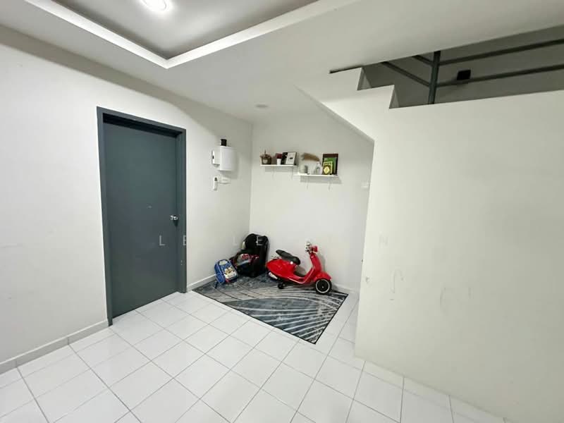 2-storey Terraced House for Sale in Taman Nusa Sentral (Iskandar Puteri (Nusajaya)) - Lesley Tan - Entrance - PropertyGuru.com.my