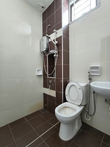 Rumah Teres 2 Tingkat untuk Dijual di Bandar Dato Onn (Tebrau) - DIDIE FARHAN - Bathroom - PropertyGuru.com.my
