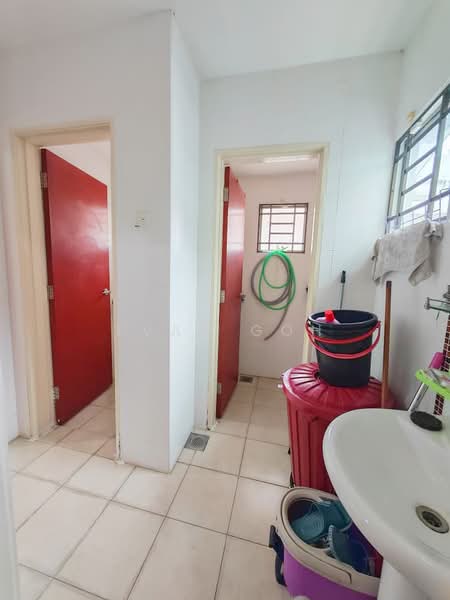 Taman Meranti Jaya untuk Untuk Dijual - RM 975,000, Apr 2026 - Bathroom - PropertyGuru.com.my
